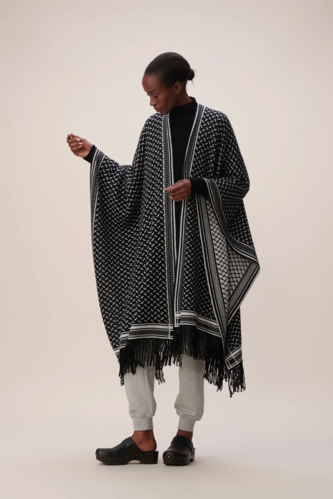 Lala Berlin Poncho Trinity Classic cashmere black/white